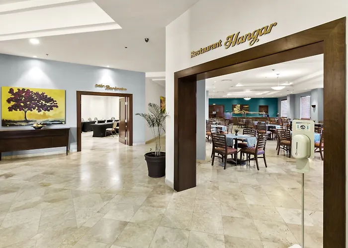 Hotel Aeropuerto Cabos 3*